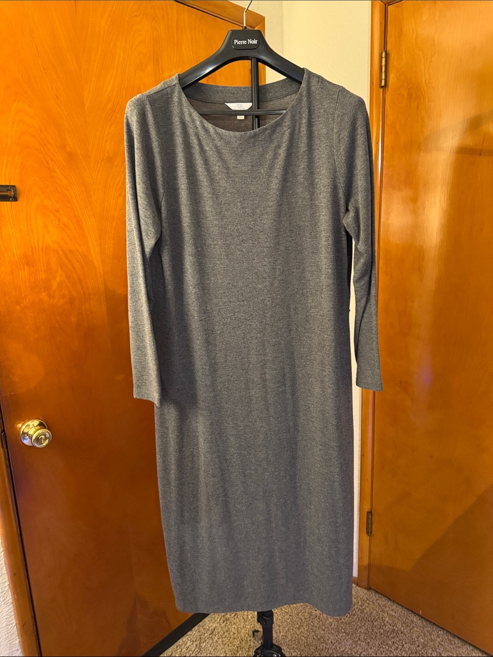 Time and Tru Gray Long-Sleeve Midi Shift Dress